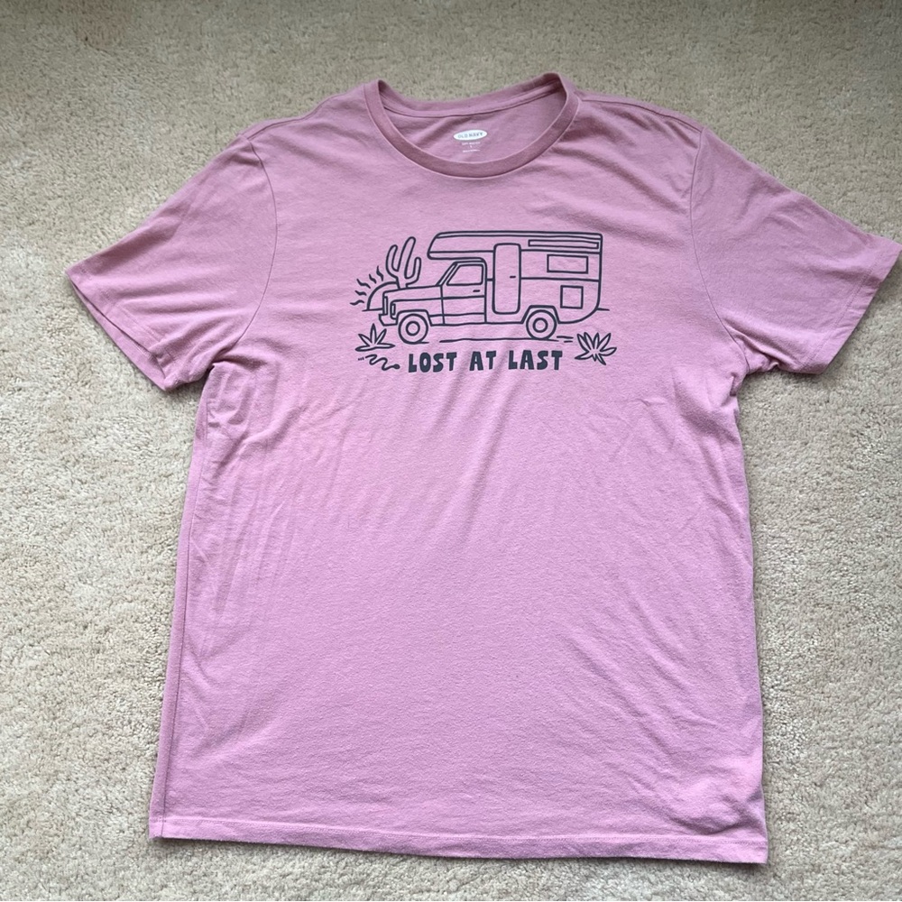 Old Navy Pink “Lost at Last” Camper Soft Washed T Shirt - Unisex Size L - GUC
